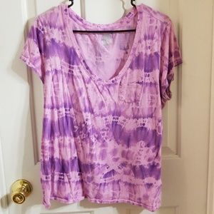 Purple tie dye vneck top
